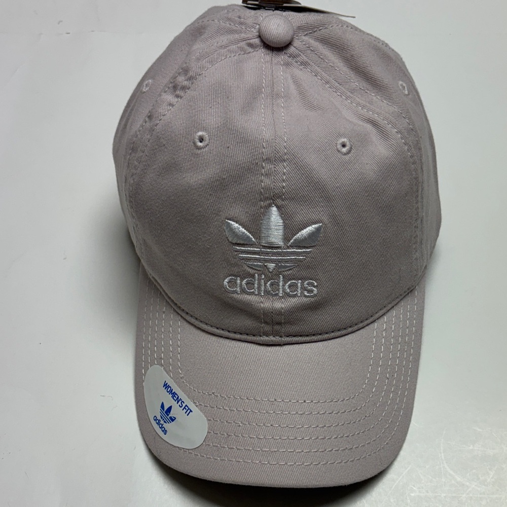 NWT adidas women’s originals relaxed strapback ice purple/ white cap